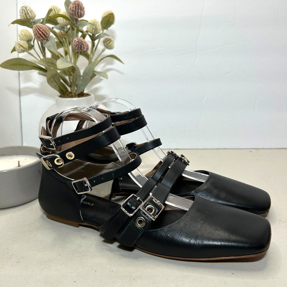 Free People Shoes - Free People Hart Flat Sandals Leather Strappy Buckles Black Women 9 NWOB FLAW